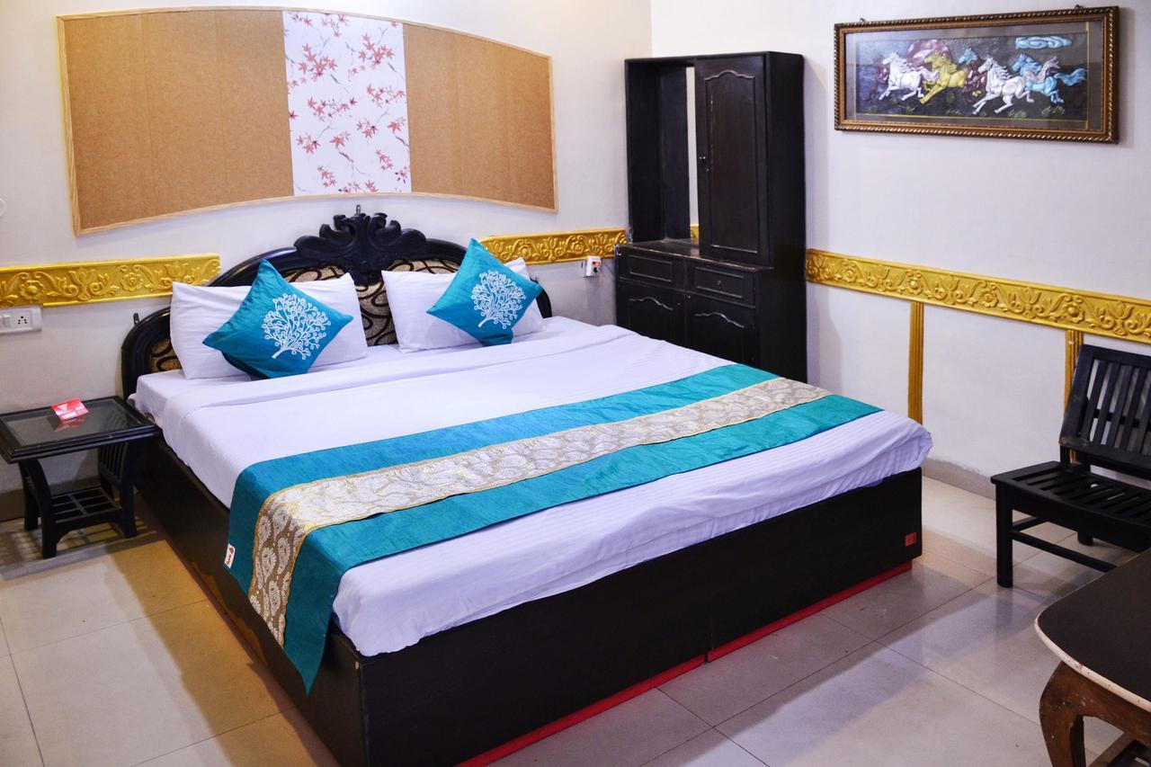 Hotel Oyo 5884 Amante Chandīgarh Esterno foto