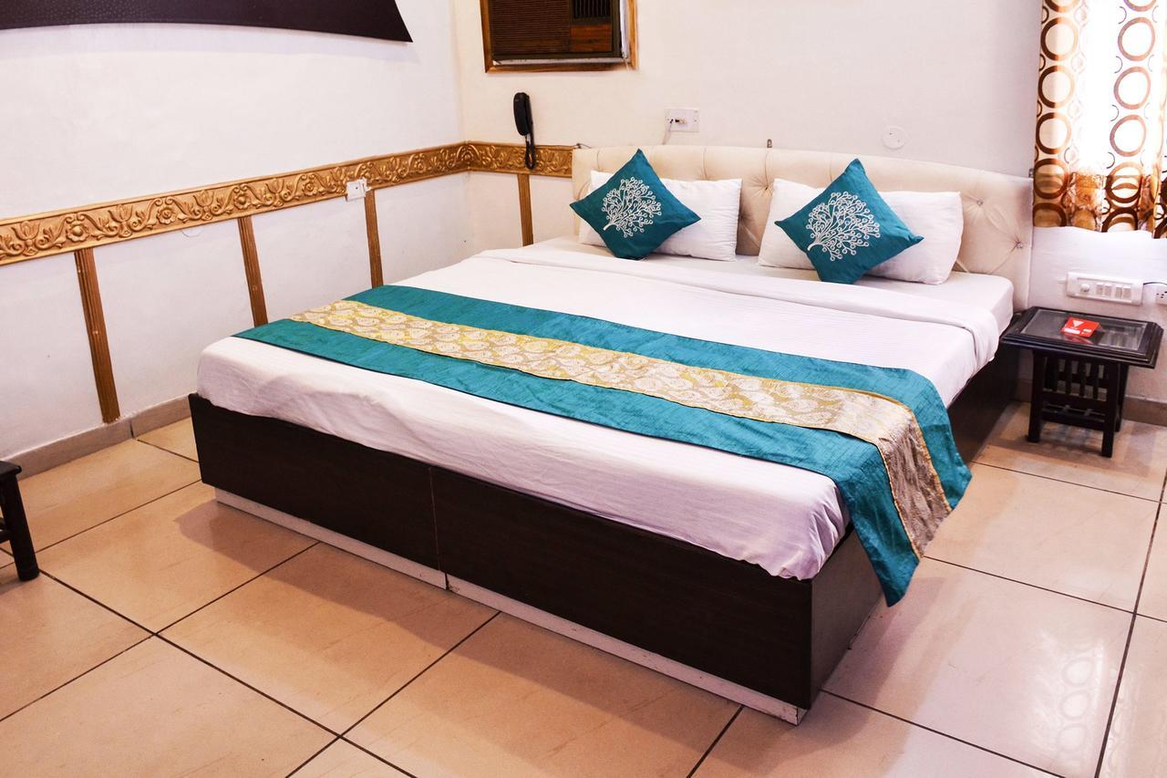 Hotel Oyo 5884 Amante Chandīgarh Esterno foto