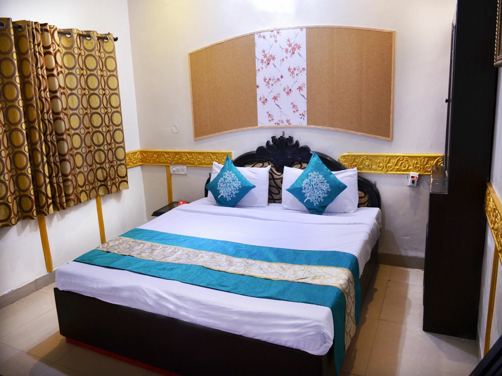 Hotel Oyo 5884 Amante Chandīgarh Esterno foto