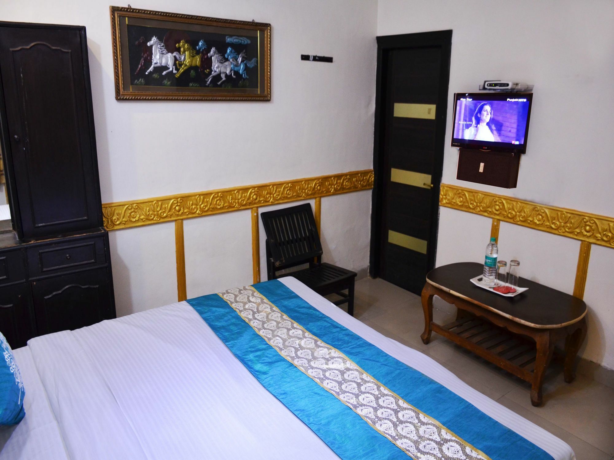 Hotel Oyo 5884 Amante Chandīgarh Esterno foto