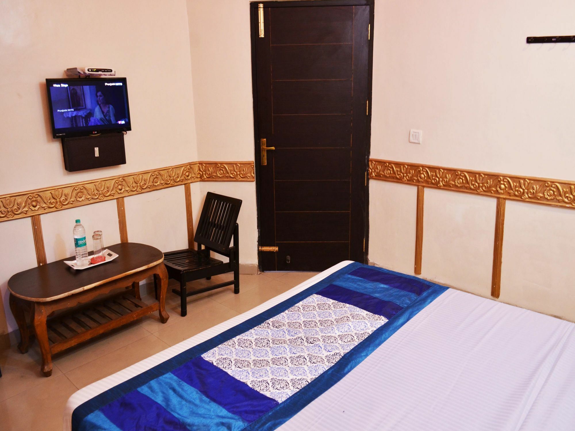 Hotel Oyo 5884 Amante Chandīgarh Esterno foto