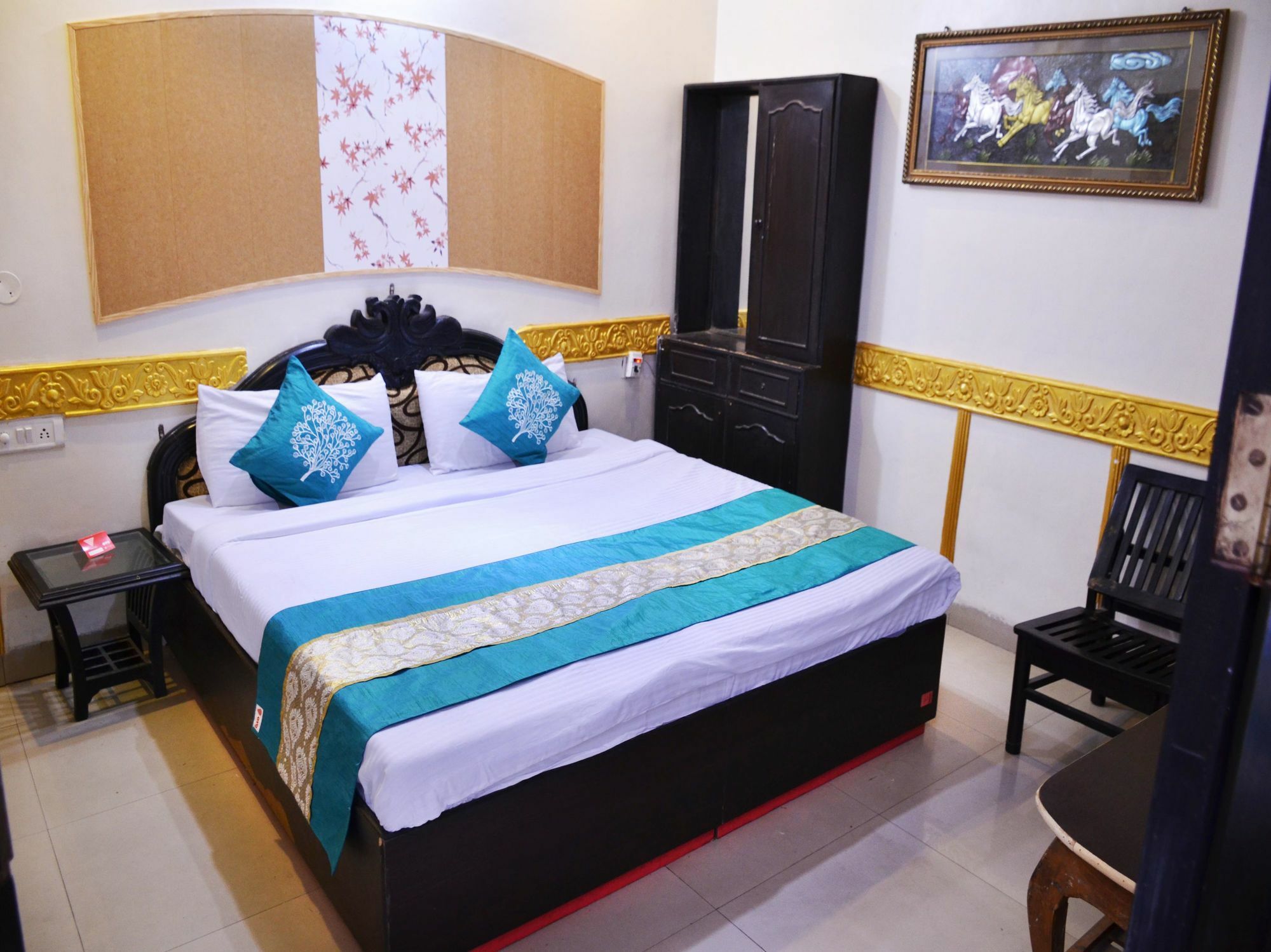 Hotel Oyo 5884 Amante Chandīgarh Esterno foto