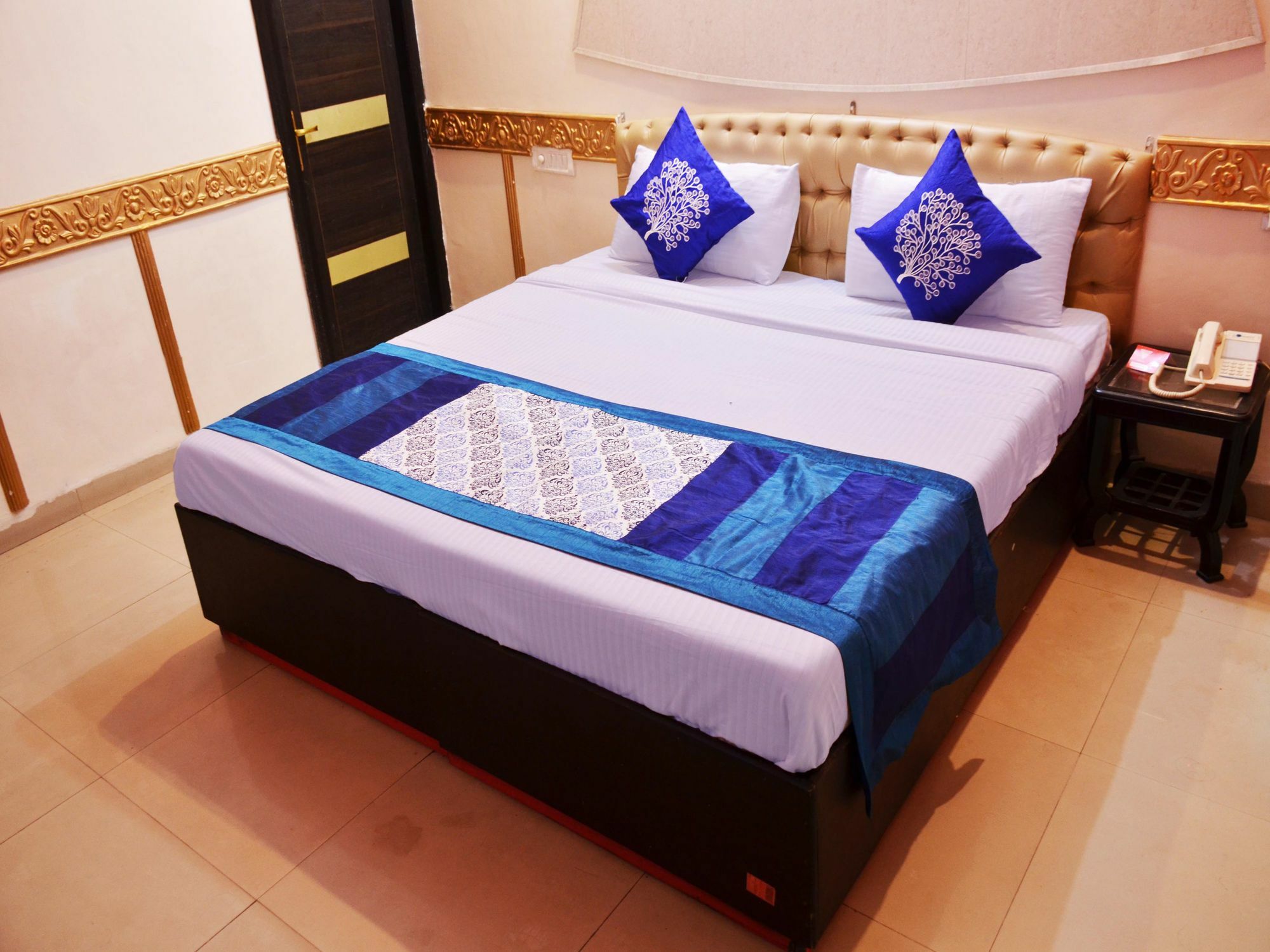Hotel Oyo 5884 Amante Chandīgarh Esterno foto