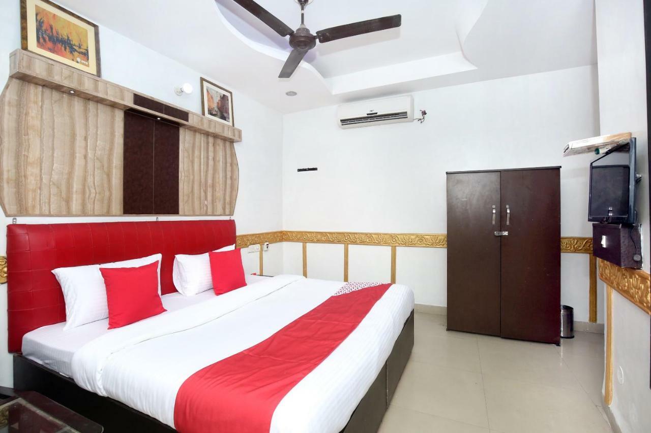 Hotel Oyo 5884 Amante Chandīgarh Esterno foto